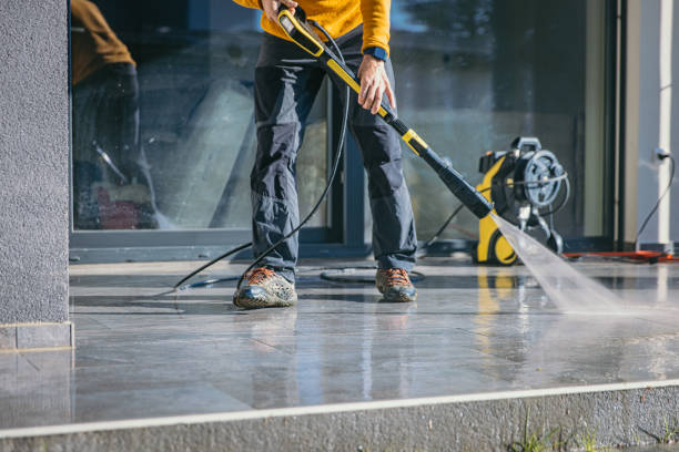 Why Choose Our Certified Pressure Washing Experts for Your Project Needs in Clewiston, FL?